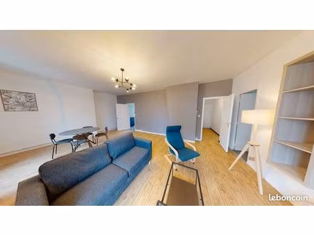 appartement 3 pièces 82 m²