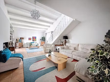 maison t6 - 200 m² - terrain 2800 m² - mons
