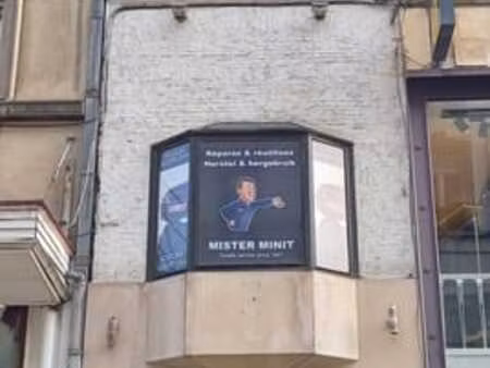 immeuble de commerce à rénover–emplacement prime au centre