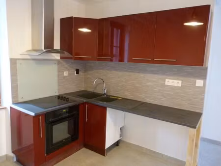 vierzon centre - maison de ville t.3 – 2 chambres 70 m²