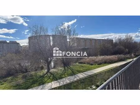 local commercial à vendre