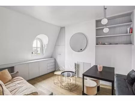 paris 7 - saint guillaume - dernier étage - ascenseur - vue dégagée - rénovation de qualit