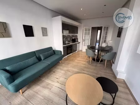 à louer – 3 pièces meublé entièrement rénové 54.30 m2– nice libération