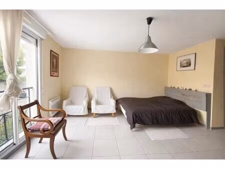 studio meublé avec parking proche gavinies