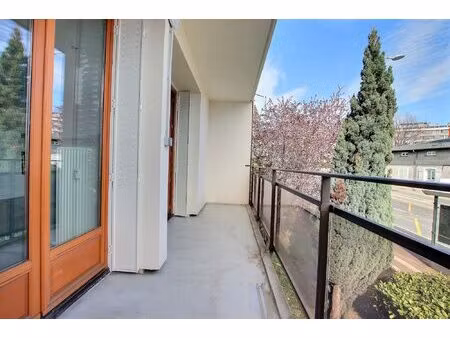 achat appartement 2 pièces 52m² clermont ferrand 63100