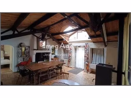 idéal pour gite ou chambres d'hôtes, 172m2 habitable, avec en plus un terrain de 3400m2.