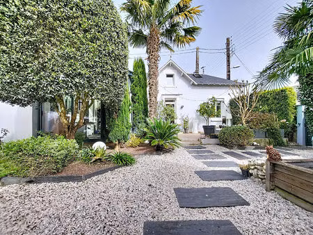 maison d'exception des années 30 à vendre à nantes - quartier chêne des anglais