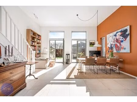 halfopen bebouwing op regatta met extra optimisme