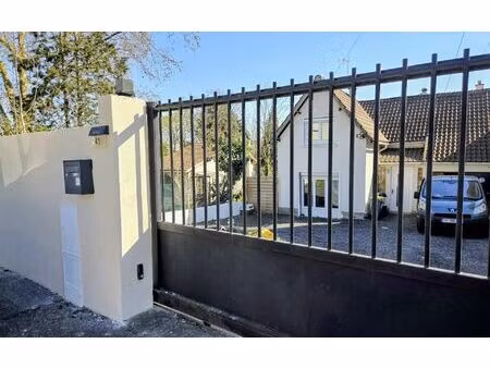 maison la ville-du-bois m² t-5 à vendre, 355 000 €