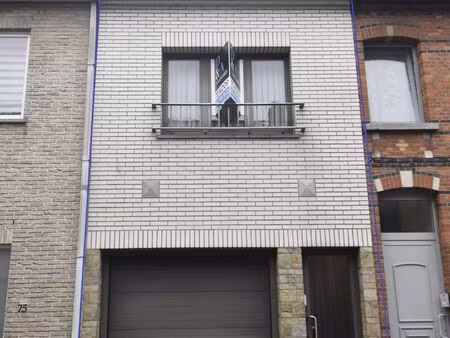leuke starterswoning met 3 slaapkamers en garage