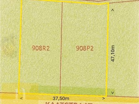 mooi perceel landbouwgrond aan de straat, 17are 25ca