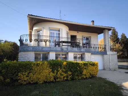 rive droite, proche centre ville, maison au calme