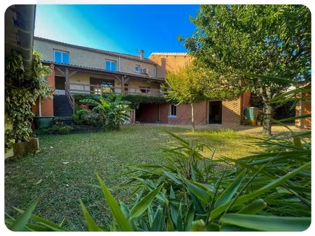 charmante maison familiale avec jardin et garage