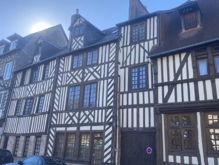 lisieux (14100) maison de ville à restaurer.