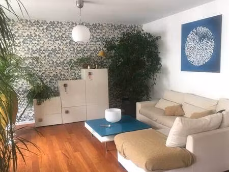 appartement traversant 75m²