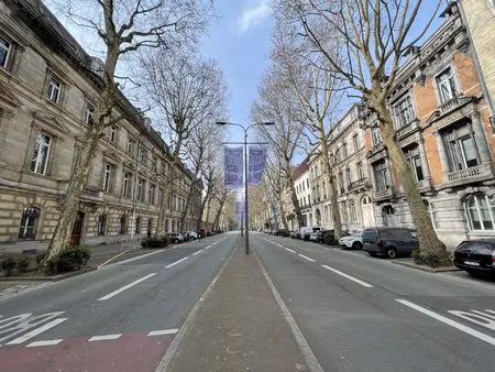 appartement de type 3 avec extérieur - hyper centre de lille