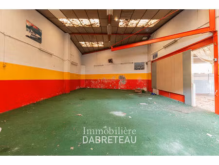 hangar - villeurbanne limite immédiate de lyon 6e