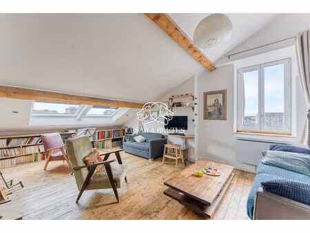 grand appartement en dernier étage