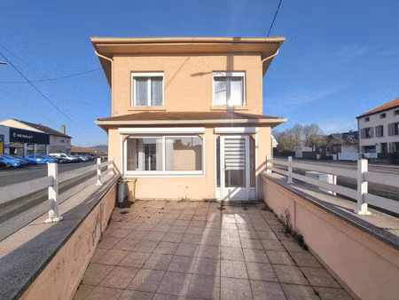 à louer maison individuelle 200 m2 beaux volumes