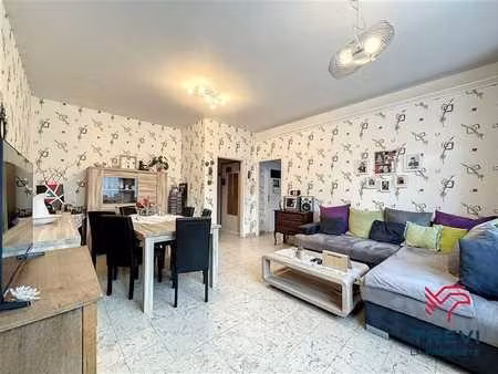 appartement 1ch. lumineux dans quartier calme à lodelinsart