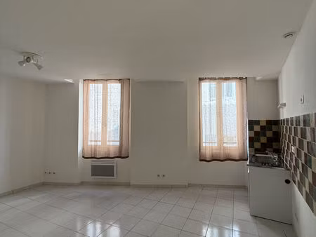 location appartement 1 pièce 31 m² à aubagne (13400)