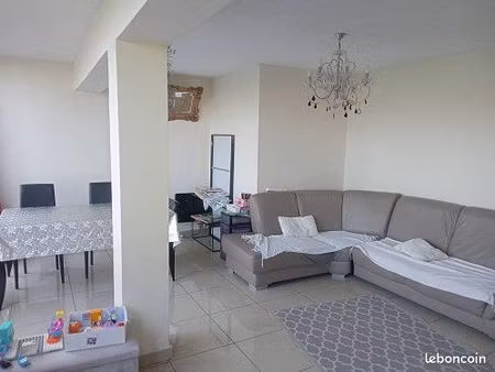 appartement 4 pièces 64 m²