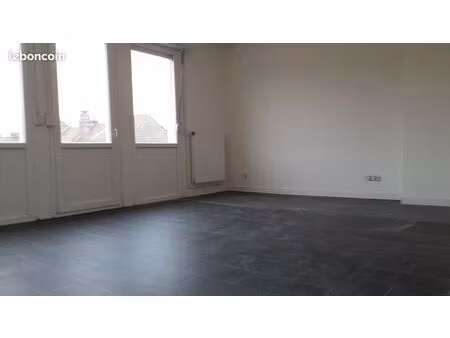 appartement 57m² avec petit balcon