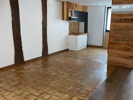 maison de bourg a louer