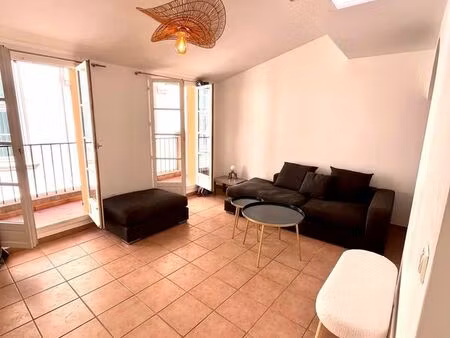 duplex t3 derriere l'hotel de ville ba du panier