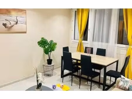 location appartement, 55 m² t-3 à beauvais, 720 €