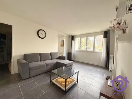 appartement 2 pièces de 43 m² à chatillon