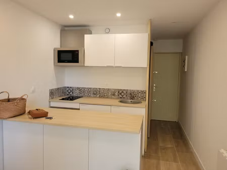 aix en provence - la parade - studio renove 15m2 meuble loue