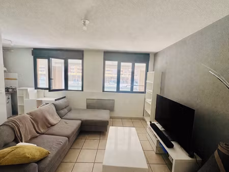 dupuy/port saint sauveur t2 avec parking