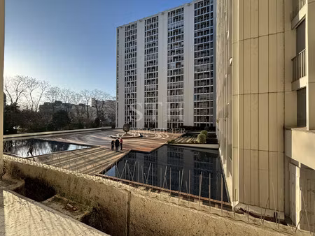 studio vue sur cour au clame