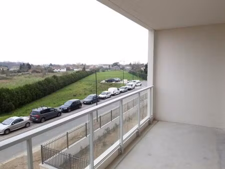 t3 avec balcon à toulouse