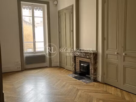 bureaux -rue de la charite - 69002 lyon