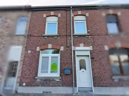 belle maison 2 chambres, terrasse et jardin