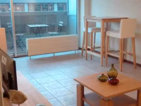 studio à vendre/for sale