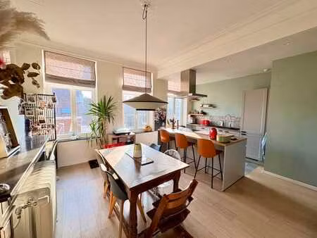 triplex renové 3 chambres, terrasse, garage – châtelain