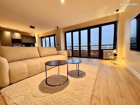 bel appartement situé au centre de ville de chambéry très lumineux et chaleureux