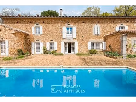 propriété 8 pièces 286 m²