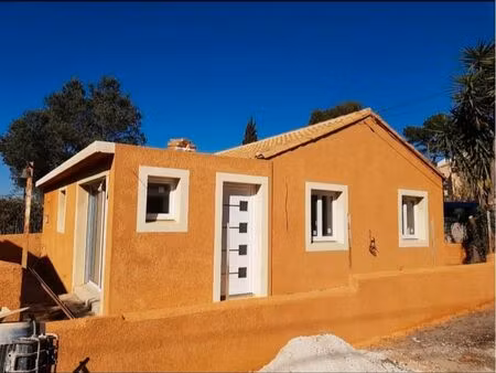 maison 70 m2 saint mitre les remparts