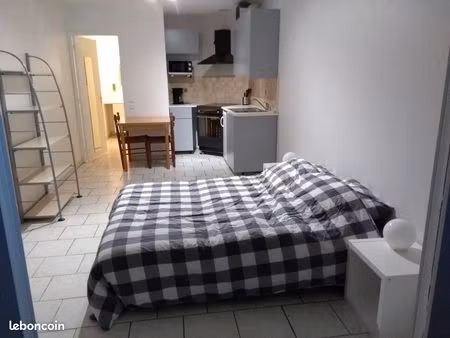 studio meublé de 27m2, aix en provence nord. prix 650 mensuel cc