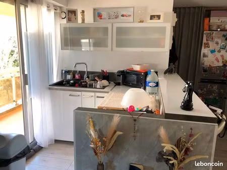 t 1 prox mairie 9 & 10