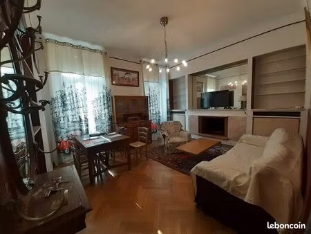 t2 plein centre auch