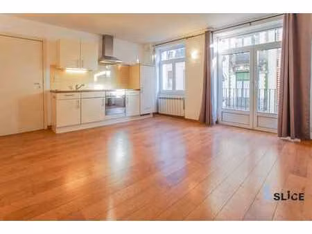 studio avec chambre séparée