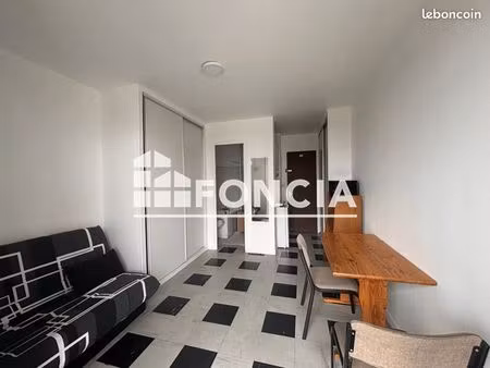 studio 1 pièce 18 m²