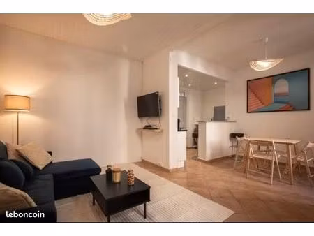 t2 avec cour privative - idéal investissement ou profession libérale - marseille 6ème