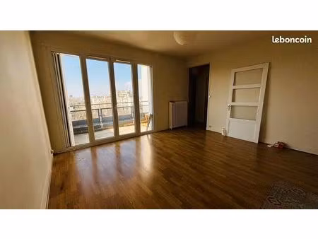 appartement 4 pièces avec terrasse, parking et cave – 950 hc