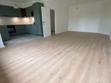 appartement rénové à anderlecht, quartier des musiciens